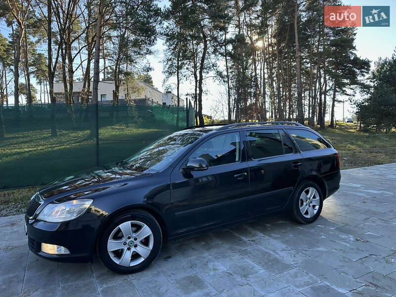 Универсал Skoda Octavia 2011 в Львове фото 3 Универсал Skoda Octavia 2011 в Львове