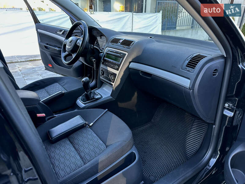Универсал Skoda Octavia 2011 в Львове фото 32 Универсал Skoda Octavia 2011 в Львове