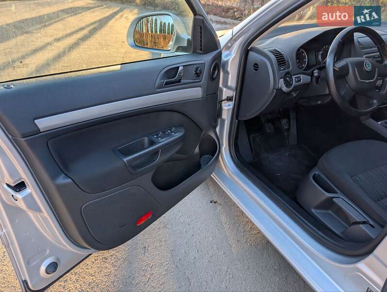 Универсал Skoda Octavia 2010 в Луцке