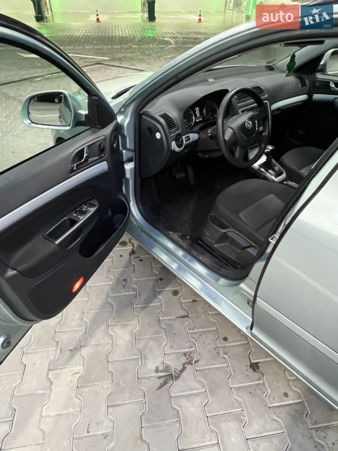 2011 Skoda Octavia - мініатюра 17