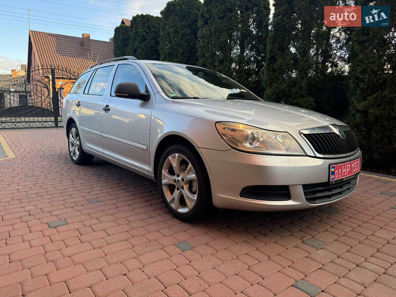 Универсал Skoda Octavia 2009 в Луцке фото Универсал Skoda Octavia 2009 в Луцке