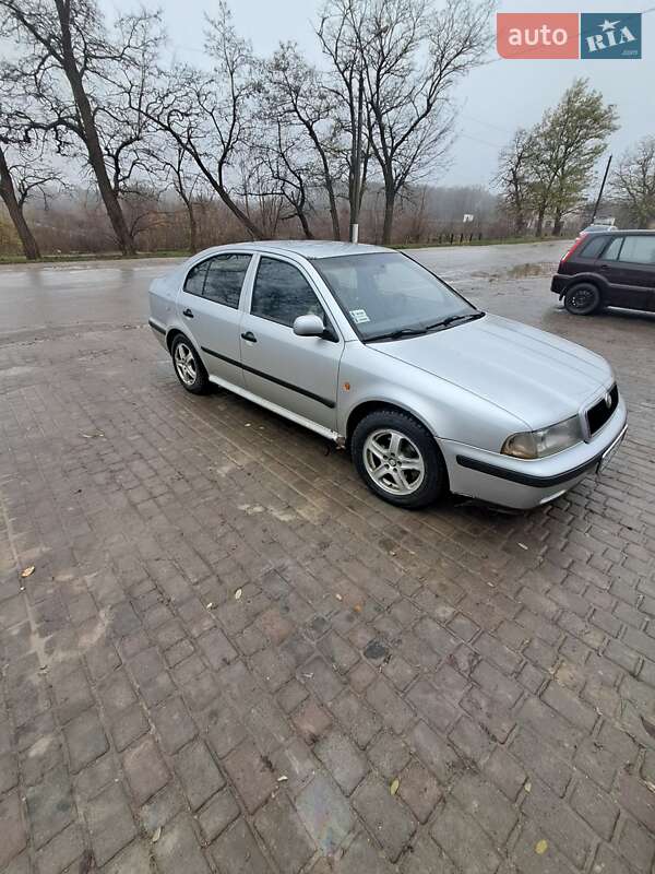 Лифтбек Skoda Octavia 2000 в Дунаевцах