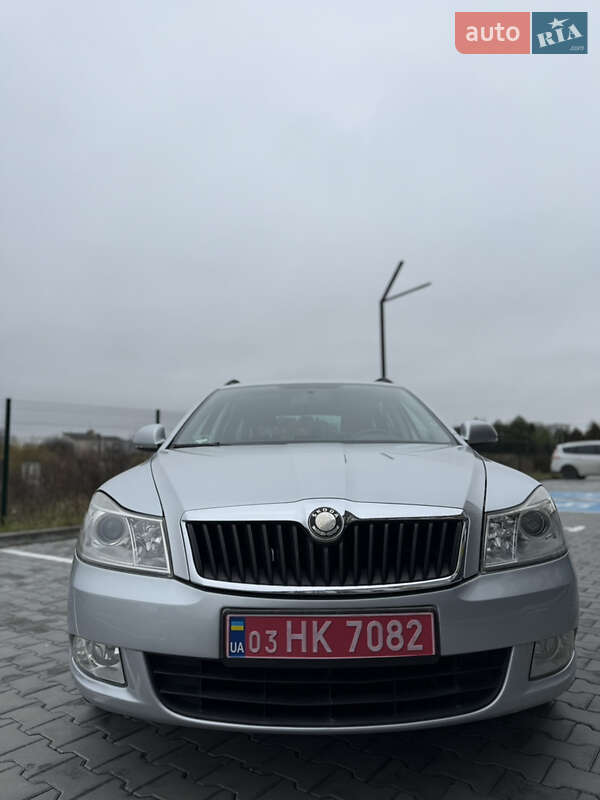Универсал Skoda Octavia 2010 в Луцке