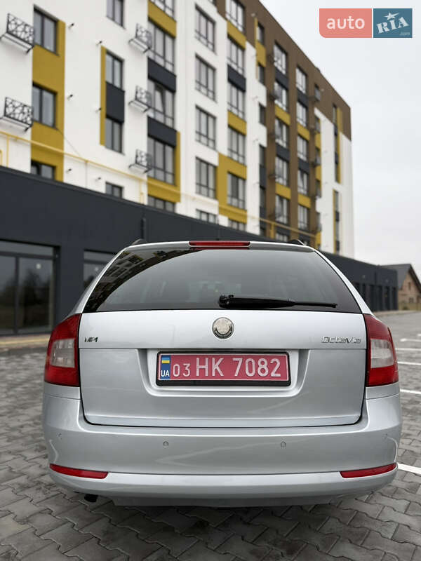 Универсал Skoda Octavia 2010 в Луцке