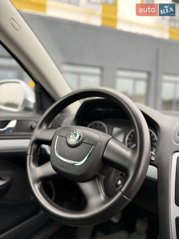 Универсал Skoda Octavia 2010 в Луцке