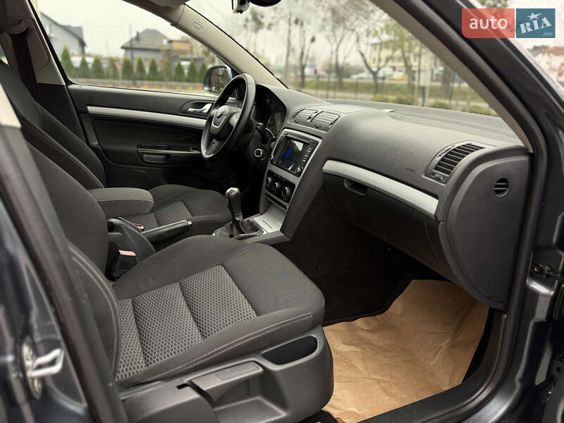 Универсал Skoda Octavia 2009 в Луцке фото 29 Универсал Skoda Octavia 2009 в Луцке