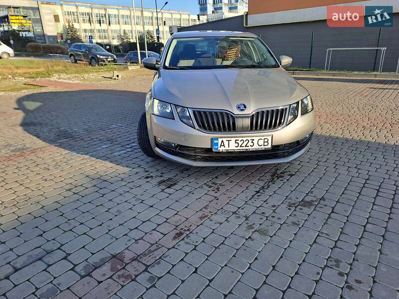 Лифтбек Skoda Octavia 2017 в Ивано-Франковске