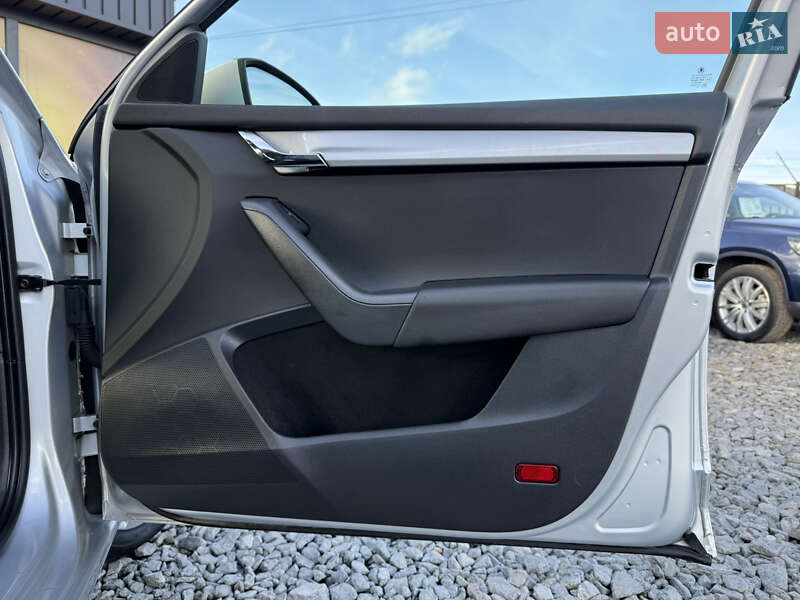 Универсал Skoda Octavia 2014 в Стрые