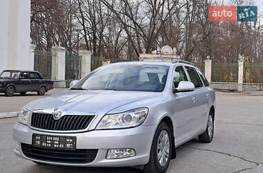 Универсал Skoda Octavia 2010 в Желтых Водах