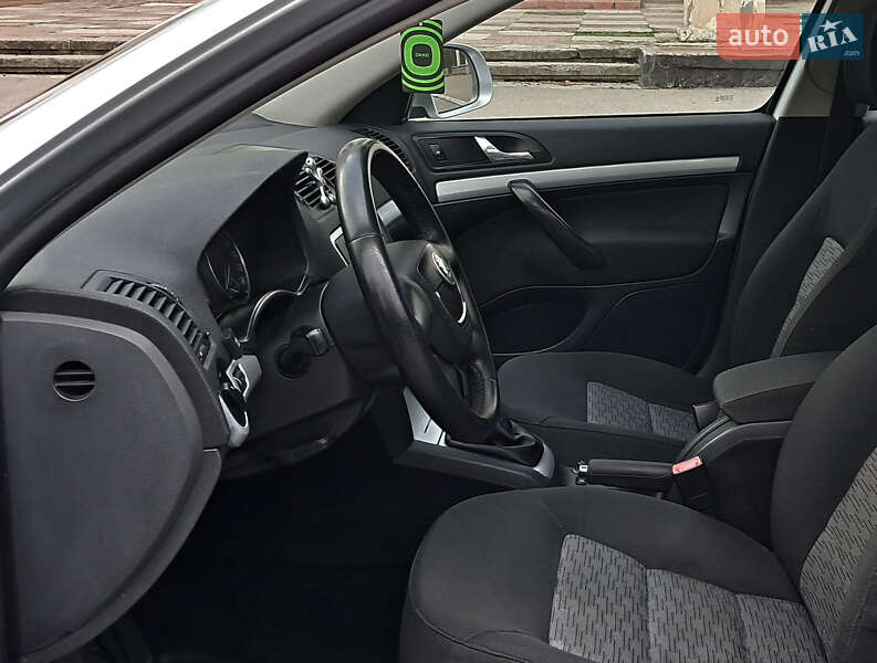 Универсал Skoda Octavia 2010 в Желтых Водах