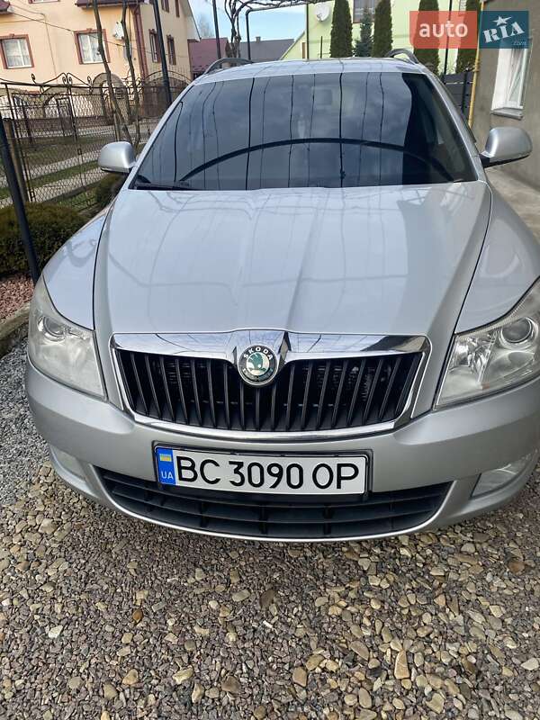 Универсал Skoda Octavia 2010 в Самборе
