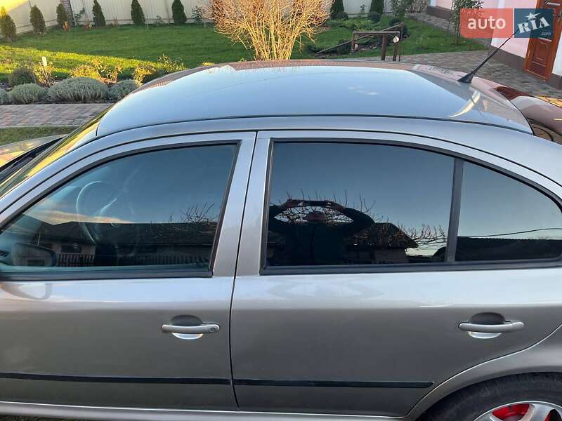 Лифтбек Skoda Octavia 2007 в Березане