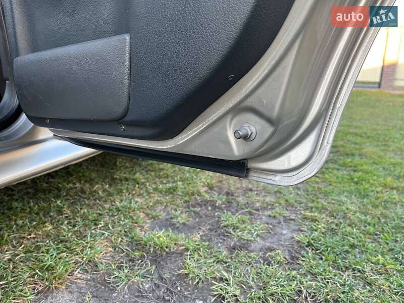 Лифтбек Skoda Octavia 2007 в Березане