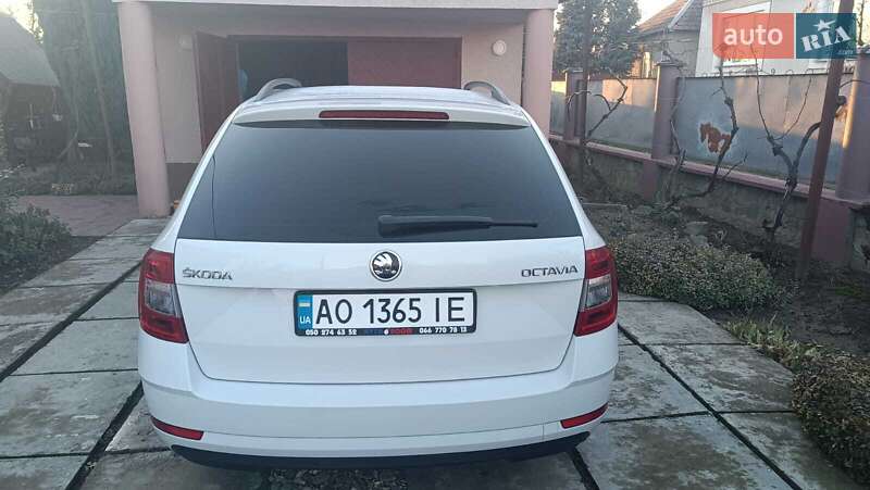 Универсал Skoda Octavia 2017 в Ужгороде фото 5 Универсал Skoda Octavia 2017 в Ужгороде