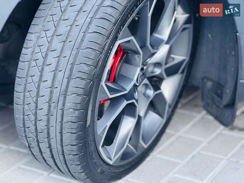 Универсал Skoda Octavia 2019 в Мукачево