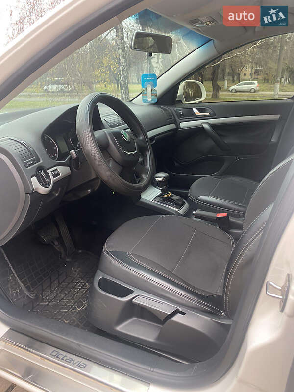 Лифтбек Skoda Octavia 2011 в Кривом Роге