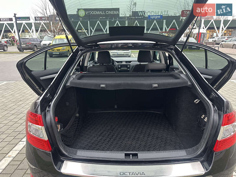 Лифтбек Skoda Octavia 2016 в Хмельницком