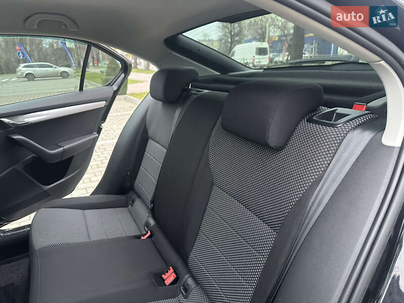 Лифтбек Skoda Octavia 2016 в Хмельницком