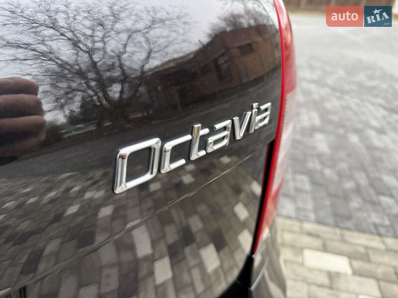 Универсал Skoda Octavia 2010 в Полтаве