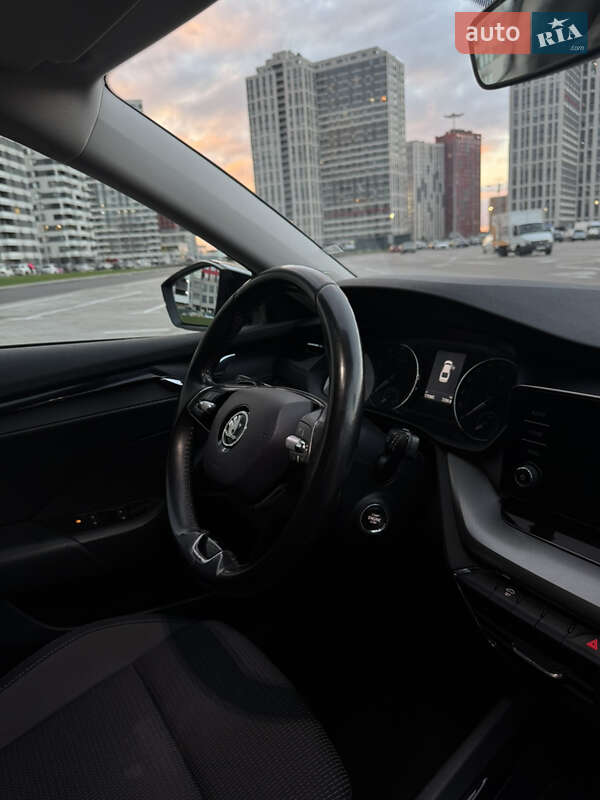 Лифтбек Skoda Octavia 2020 в Киеве