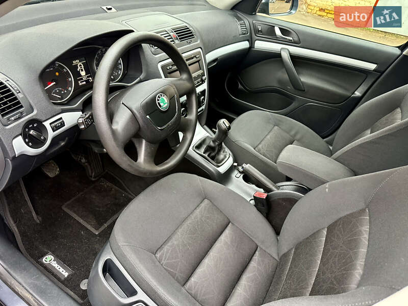 Универсал Skoda Octavia 2011 в Ровно фото 12 Универсал Skoda Octavia 2011 в Ровно