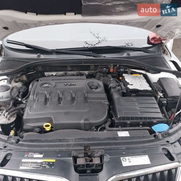 Универсал Skoda Octavia 2014 в Киеве фото 7 Универсал Skoda Octavia 2014 в Киеве