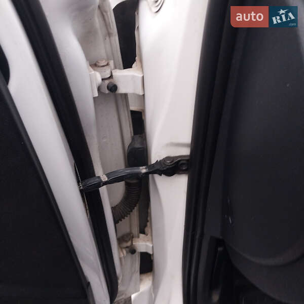 Универсал Skoda Octavia 2014 в Киеве фото 10 Универсал Skoda Octavia 2014 в Киеве