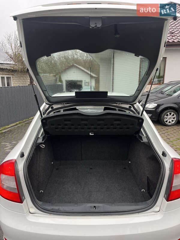 Лифтбек Skoda Octavia 2009 в Звягеле