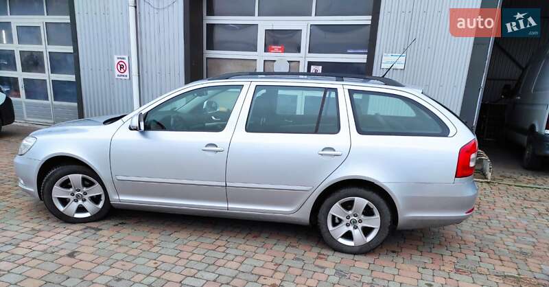 Универсал Skoda Octavia 2010 в Сарнах
