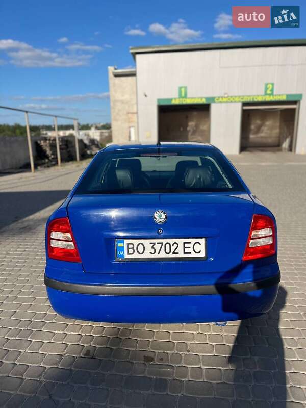 Лифтбек Skoda Octavia 2002 в Чорткове