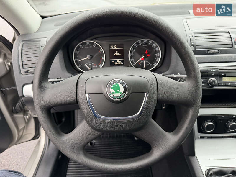 Лифтбек Skoda Octavia 2009 в Виннице