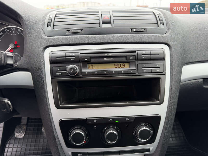 Лифтбек Skoda Octavia 2009 в Виннице