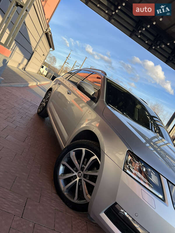 Универсал Skoda Octavia 2019 в Дрогобыче