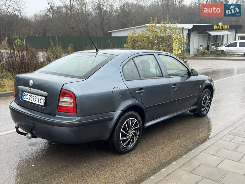 Лифтбек Skoda Octavia 2004 в Львове