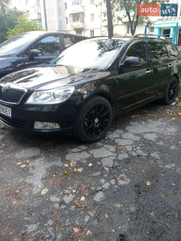 Универсал Skoda Octavia 2013 в Чернигове