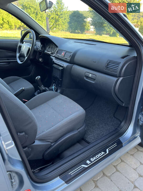 Ліфтбек Skoda Octavia 2003 в Теребовлі