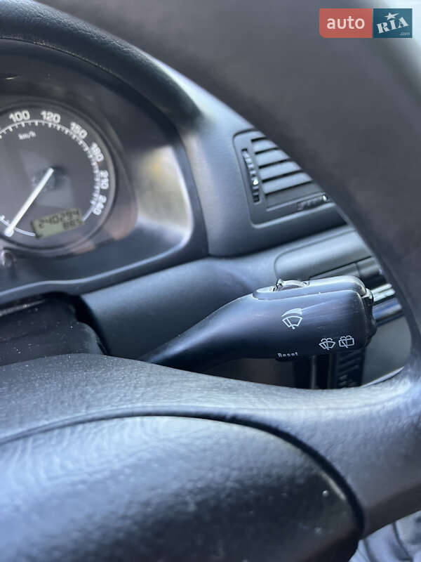 Ліфтбек Skoda Octavia 2003 в Теребовлі