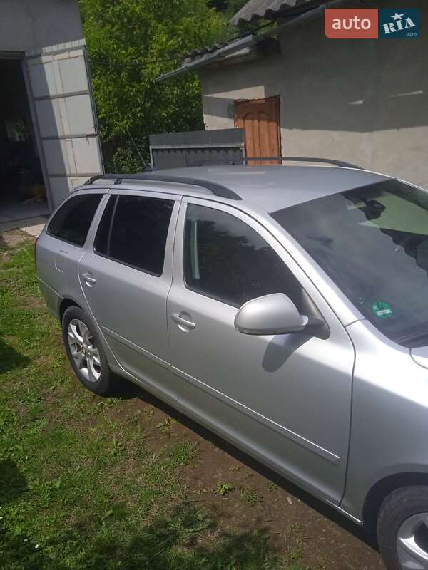 Универсал Skoda Octavia 2010 в Старом Самборе фото 3 Универсал Skoda Octavia 2010 в Старом Самборе