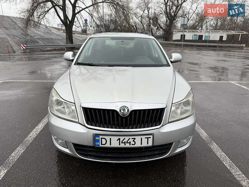 Универсал Skoda Octavia 2011 в Киеве фото 7 Универсал Skoda Octavia 2011 в Киеве