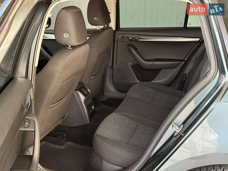 Универсал Skoda Octavia 2019 в Одессе
