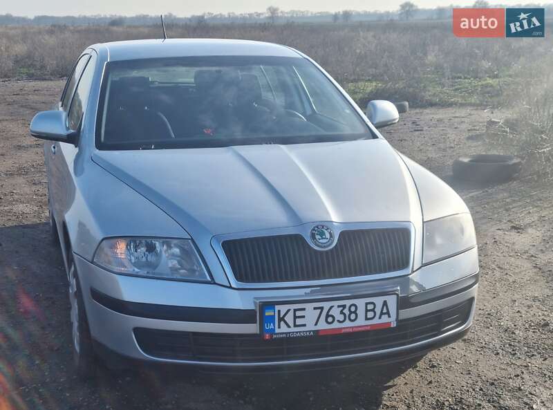 Ліфтбек Skoda Octavia 2010 в Дніпрі
