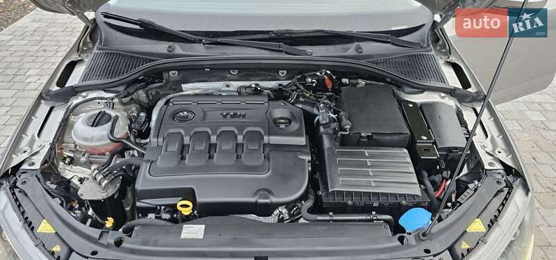 Универсал Skoda Octavia 2016 в Нововолынске