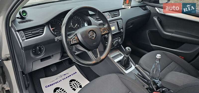 Универсал Skoda Octavia 2016 в Нововолынске