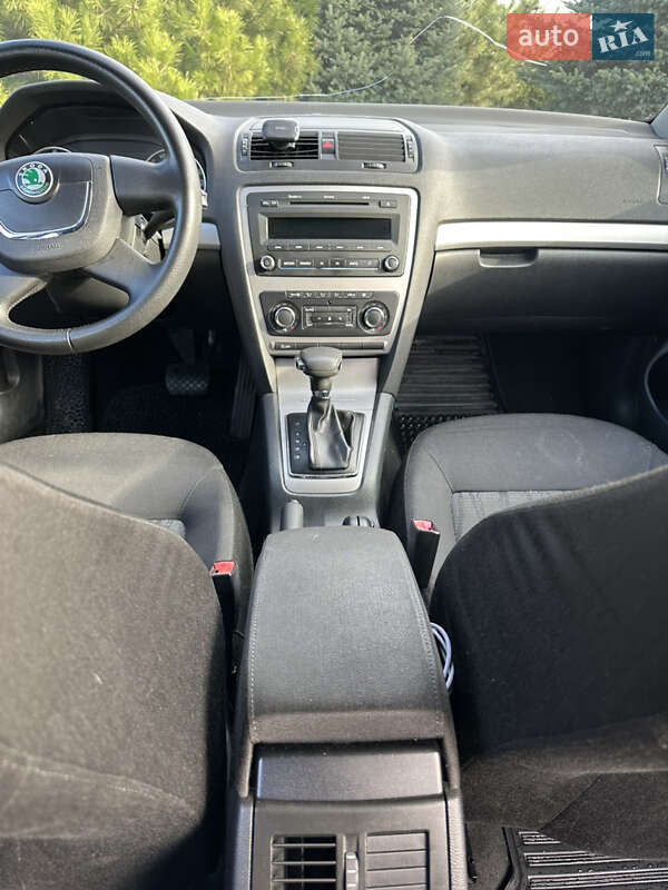 Лифтбек Skoda Octavia 2012 в Днепре