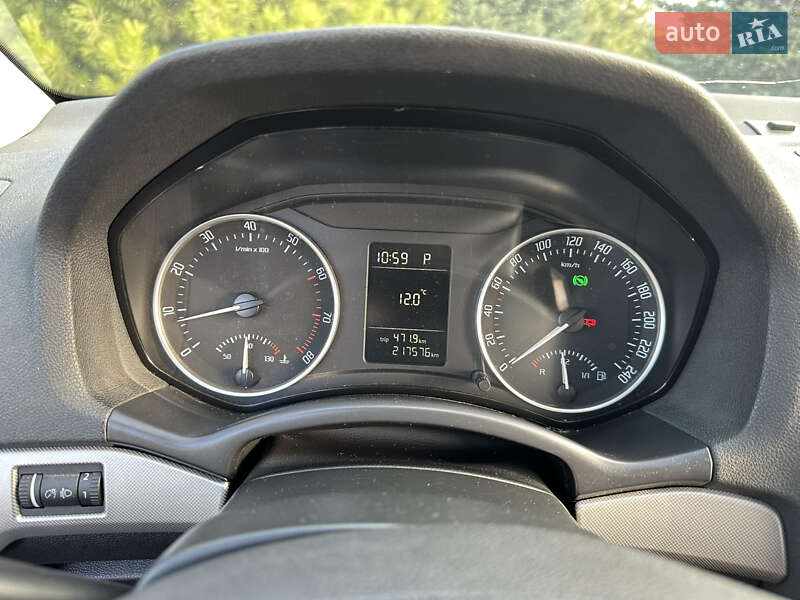 Лифтбек Skoda Octavia 2012 в Днепре