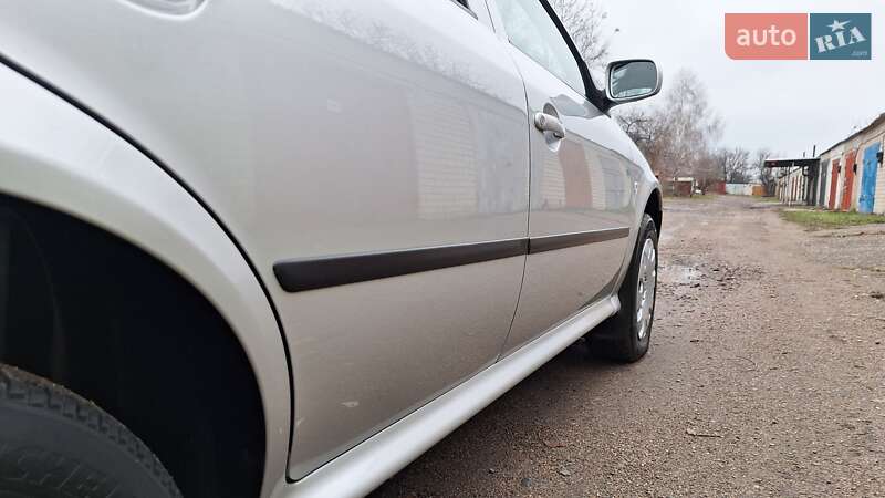 Ліфтбек Skoda Octavia 2006 в Смілі