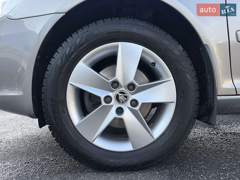 Ліфтбек Skoda Octavia 2011 в Харкові