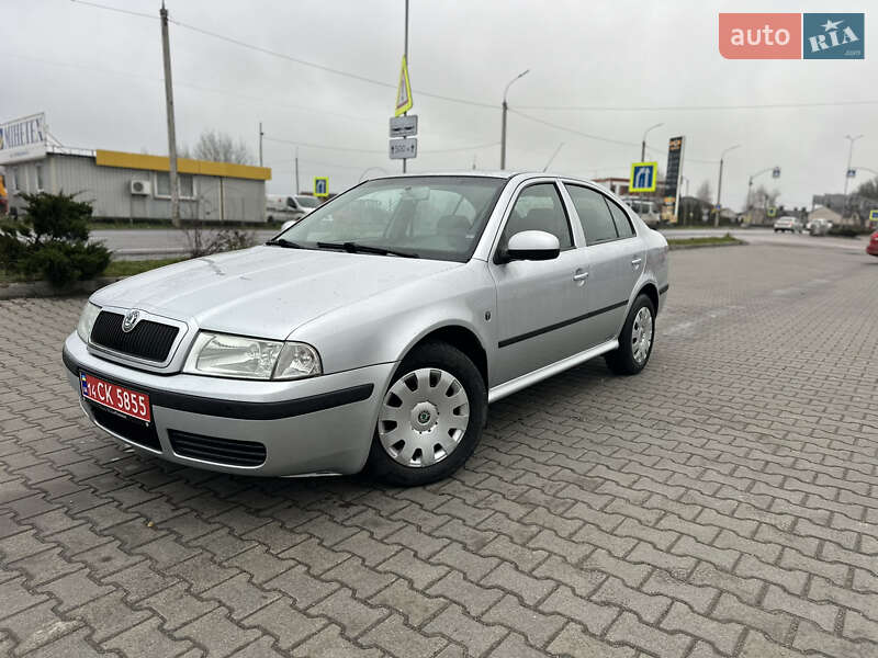 Лифтбек Skoda Octavia 2009 в Виннице