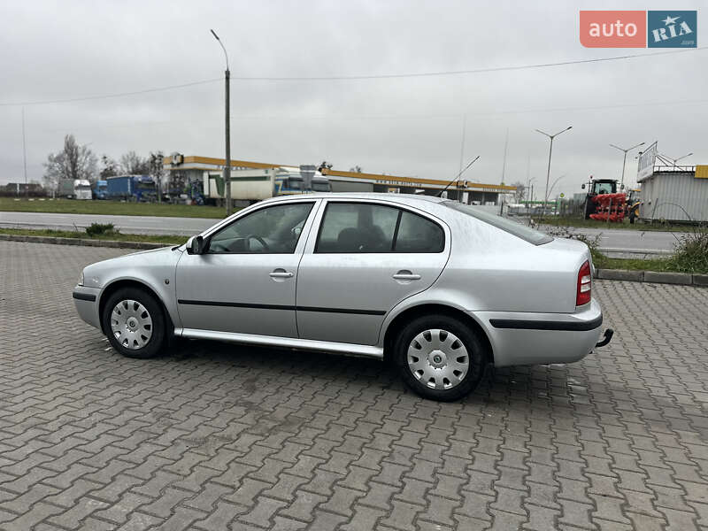 Лифтбек Skoda Octavia 2009 в Виннице