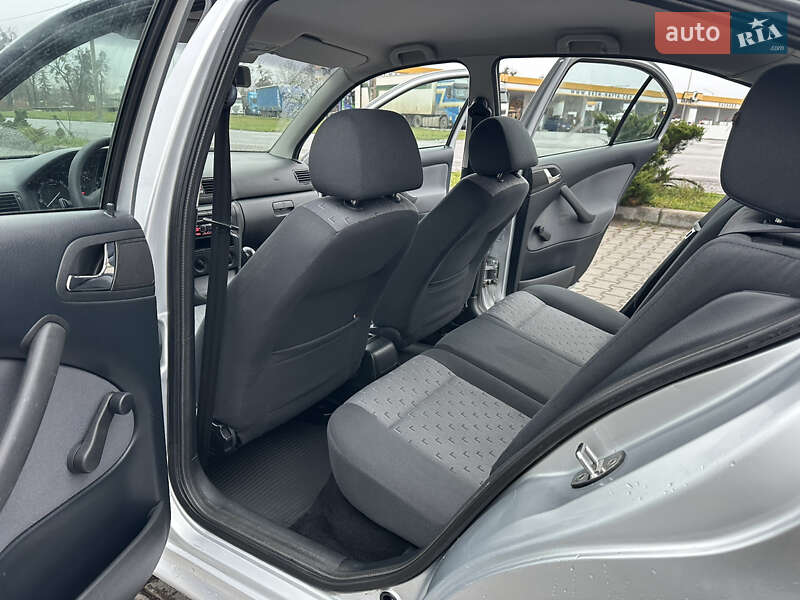 Лифтбек Skoda Octavia 2009 в Виннице